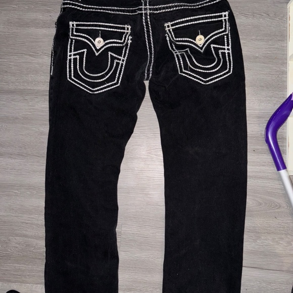 True Religion pants, getting small on me so dont nees them - Picture 2 of 2